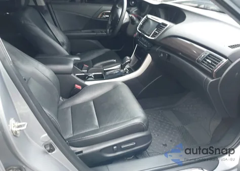 2016 Honda Accord Ex-L V-6 z USA, uszkodzony, nr VIN 1HGCR3F82GA033234